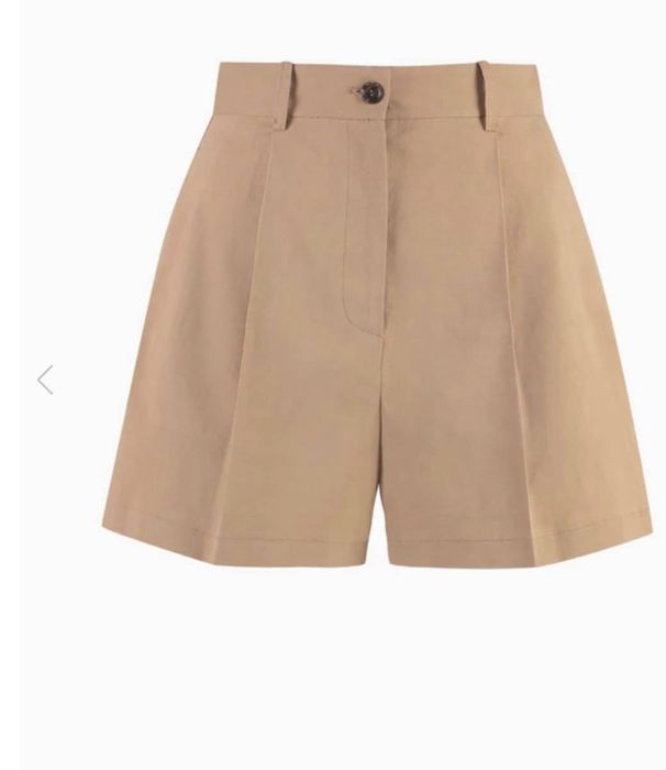 Продавам къси панталони Pinko