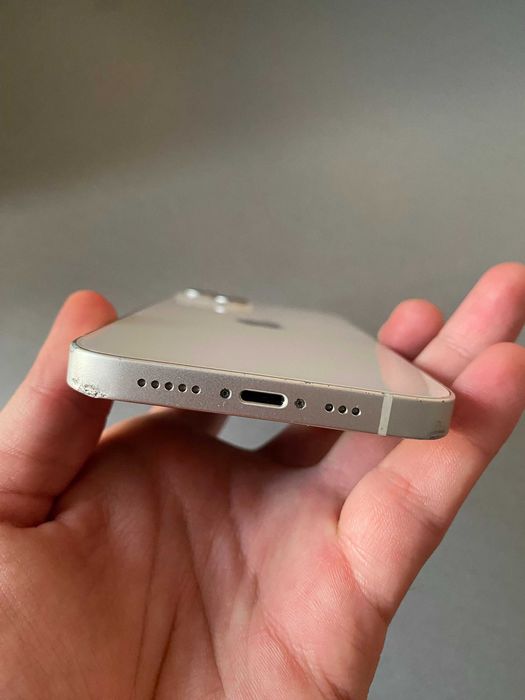 iPhone 13 -pentru piese /recarosare !