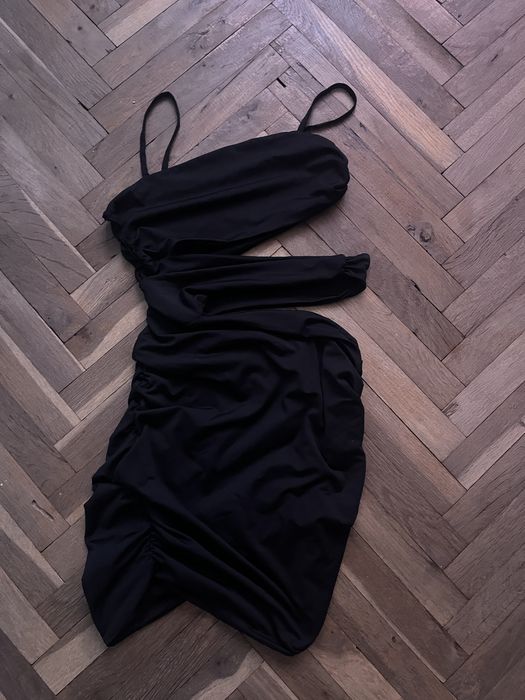 Къси панталонки и топове