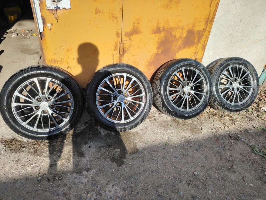 Продам диски с резиной