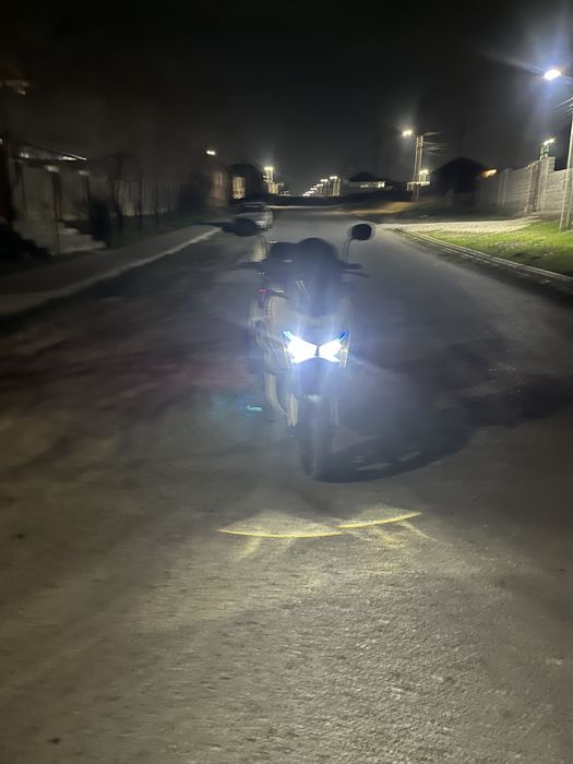 Скутер Макси спорт