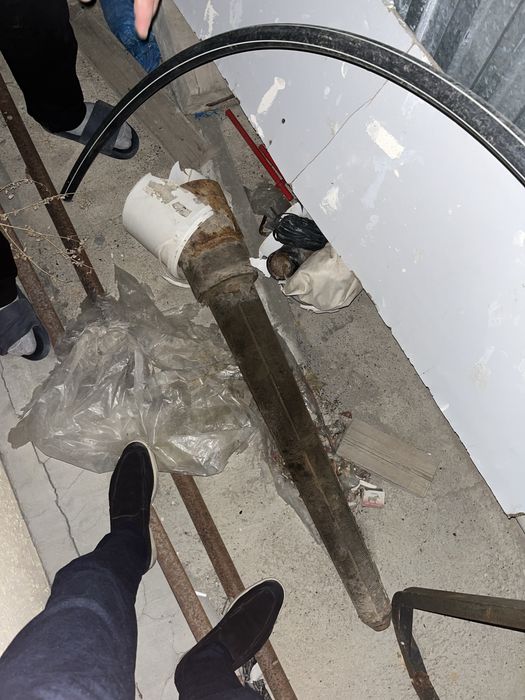 Метчик для бурение и долото