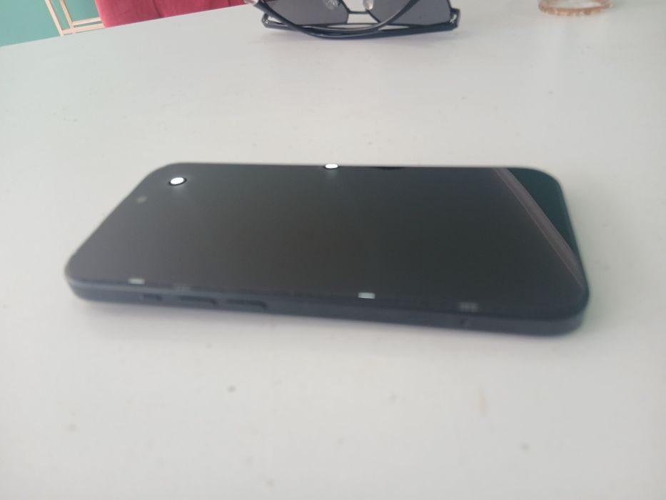 Продам Iphone 15