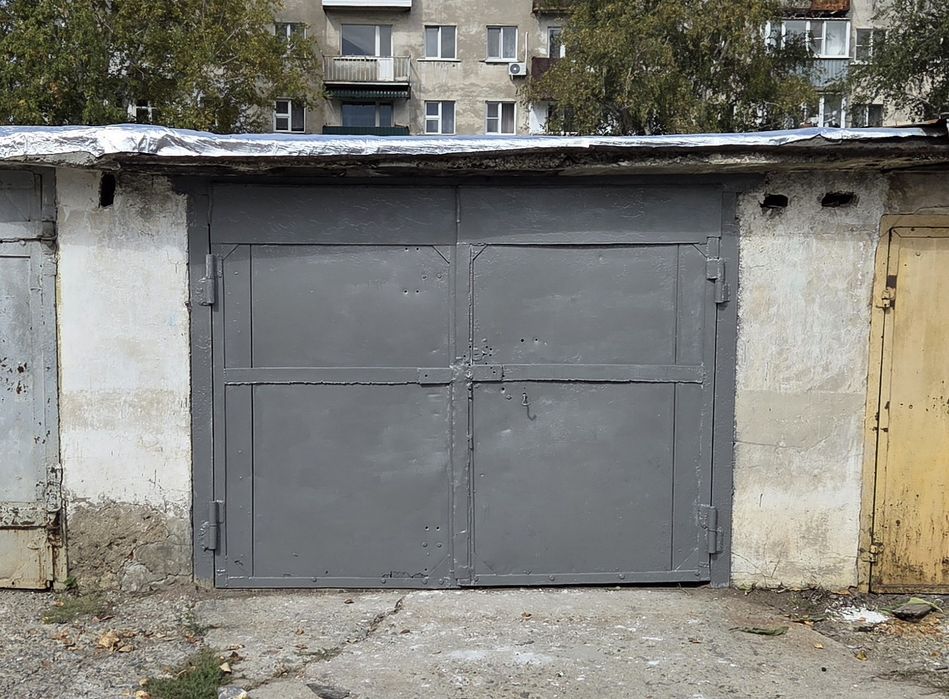 Продам гараж возле т.д. Валентина