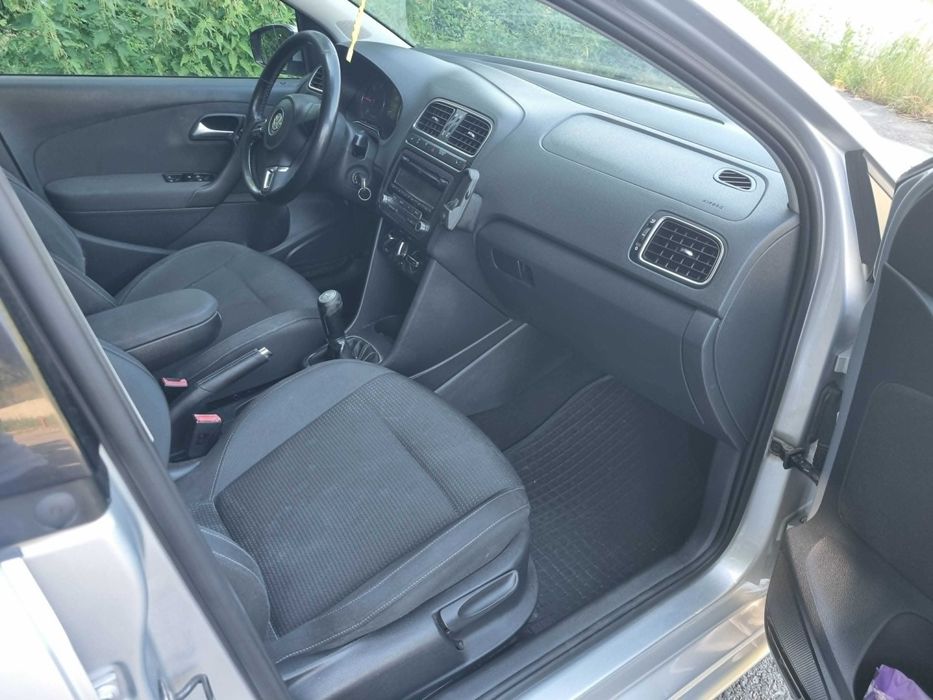 VOLKSWAGEN Polo 2010 — imagine 5