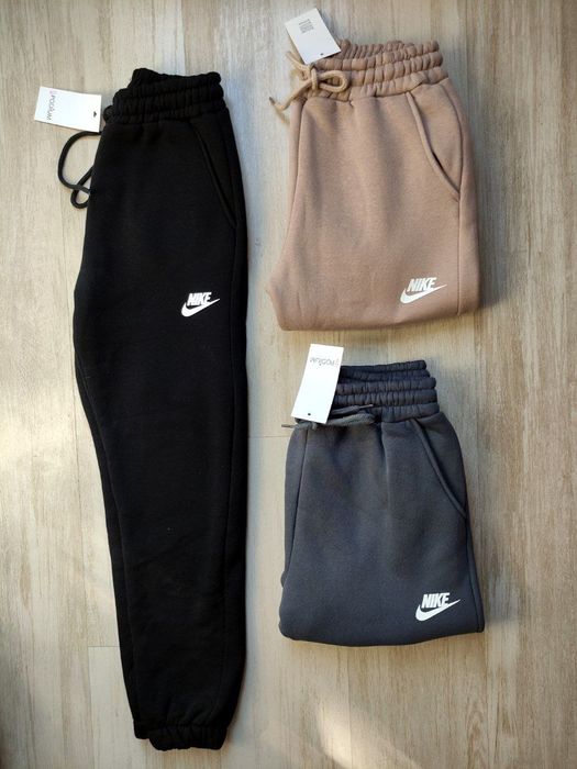 Памучни ватирани долнища.