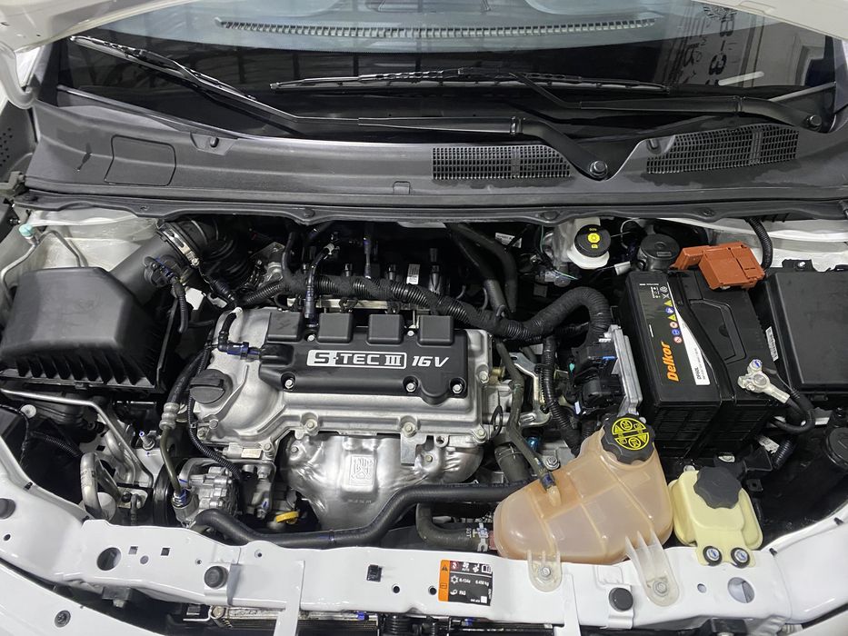 Chevrolet Cobalt 2024 — 4