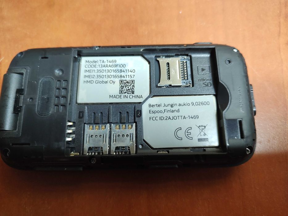 Telefon mobil HMD 2660 Flip 4G Dual SIM Black  TA-1469