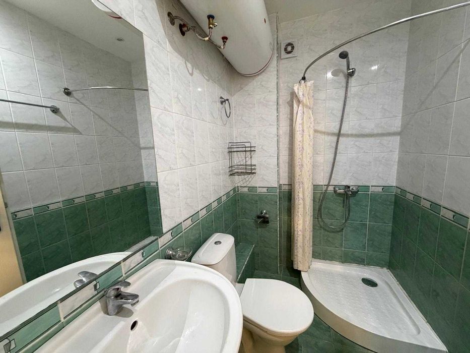 Тристаен апартамент с двор! Свети Влас!