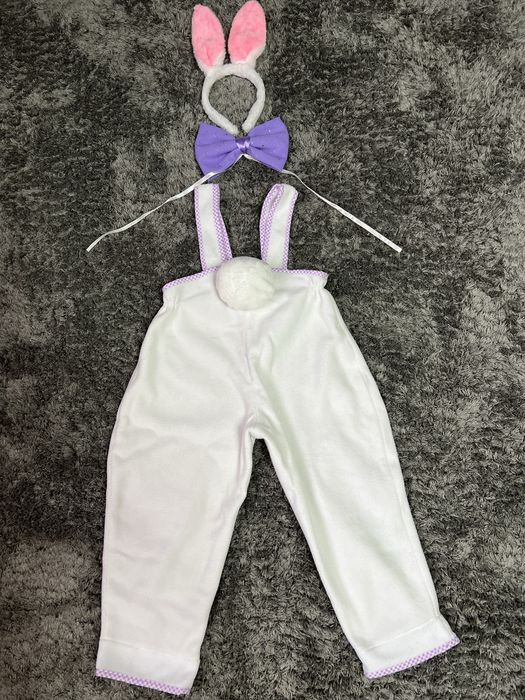 Костюм зайчика.