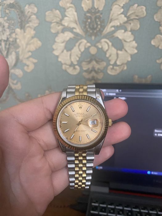 Часы Rolex с отклееноц крышкой