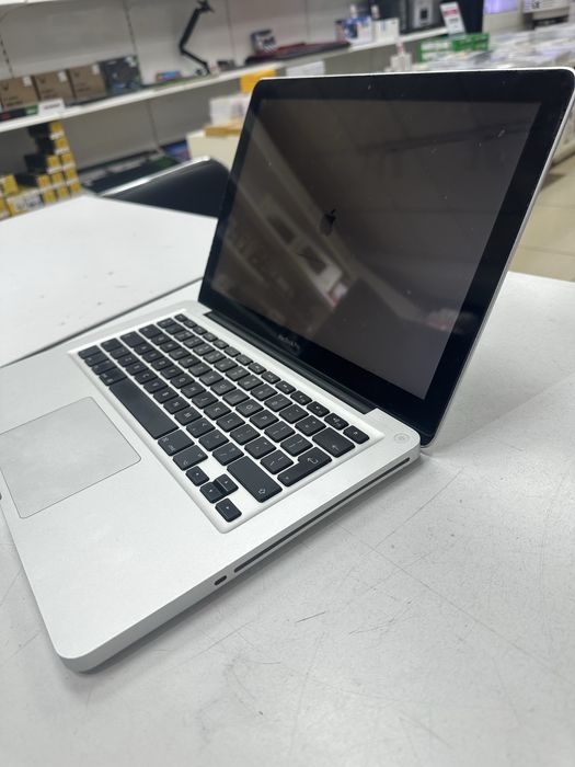 Ноутбук Apple MacBook pro 13 2011