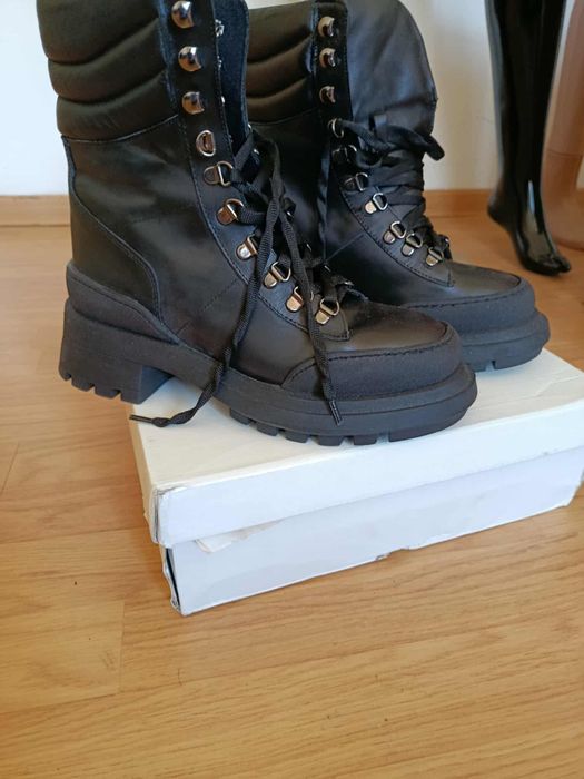 Ghete din piele naturala, mărimea 39