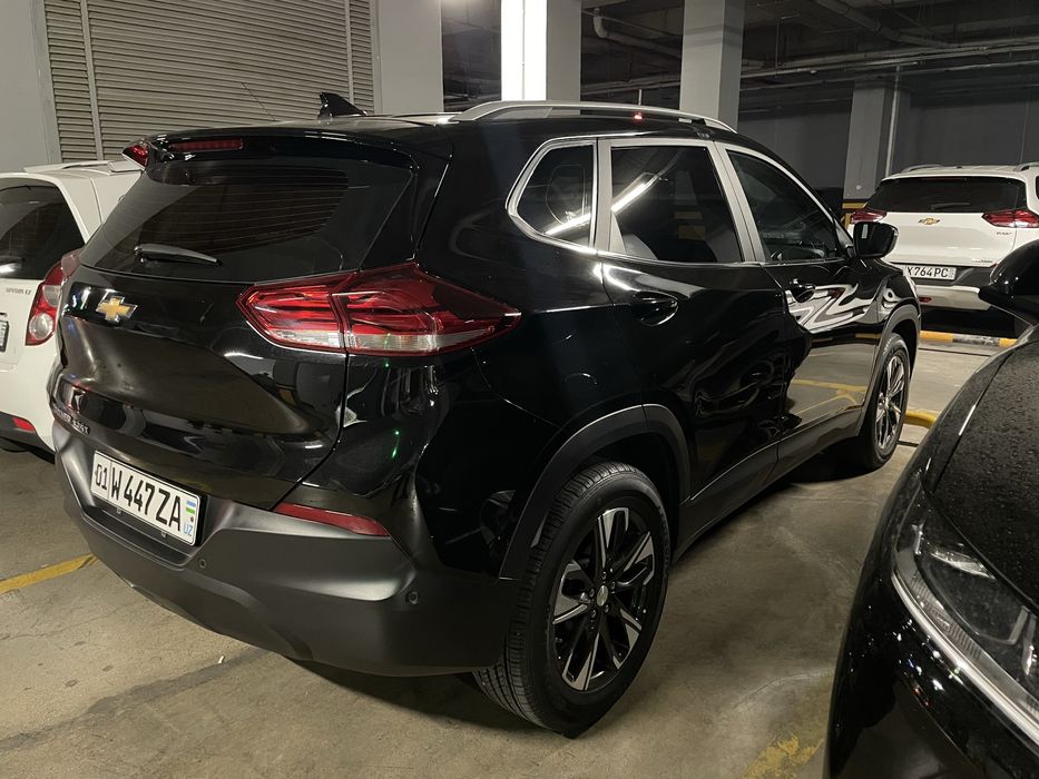 Tracker Premier sotiladi