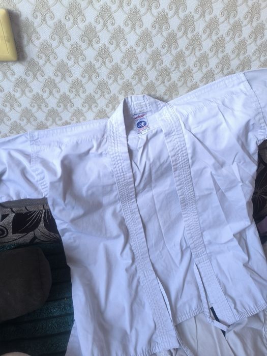 Продам кимоно для карате