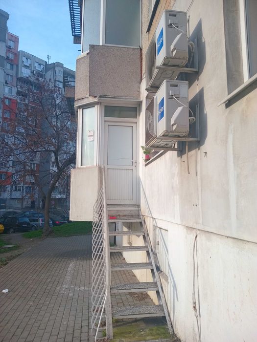 Продава се Четиристаен апартамент в Варна, Централна поща - 98 кв.м за 1689 €/кв.м - Снимка #1