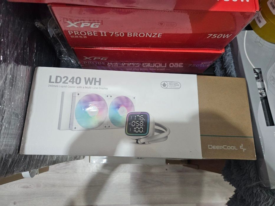 Водяное охлаждения Deepcool LD240