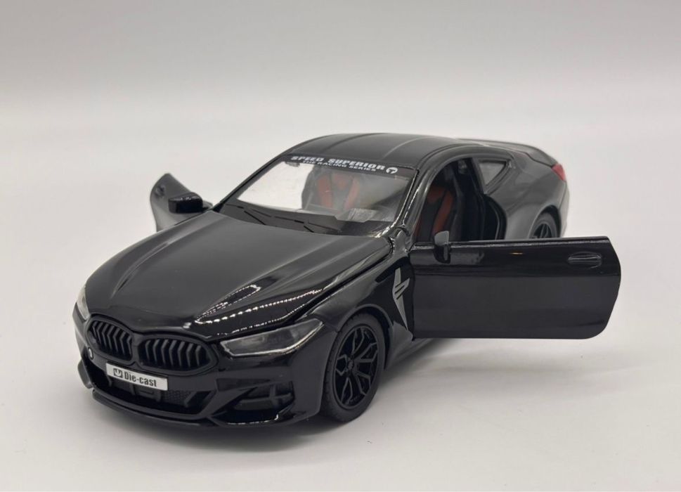 masinuta m8 cu telecomanda