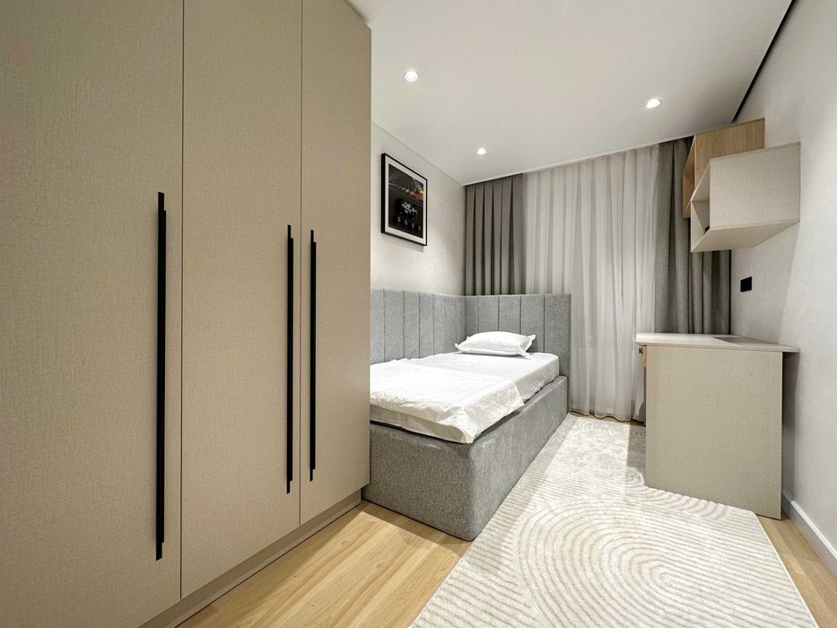 СРОЧНО Продается 3в4 комнатная Мирабад ул Фидокор кирпич балкон 2х6