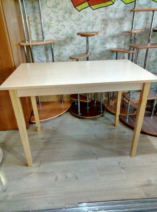 Стол кухонный 100х60см., новые