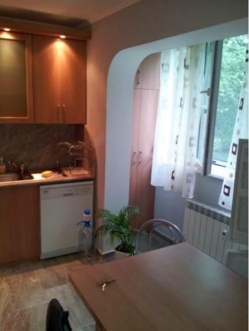 Дава се под наем Двустаен апартамент в София, Гео Милев - 70 кв.м за 747.66 € - Снимка #2