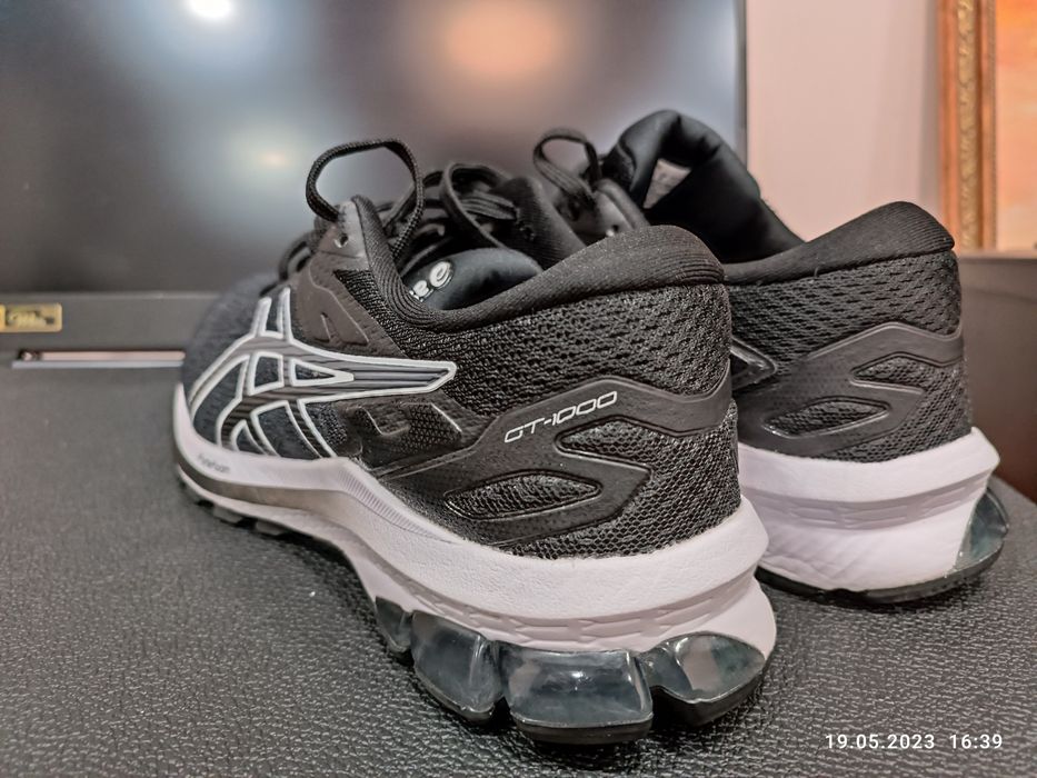 Дамски  Маратонки Asics GT1000