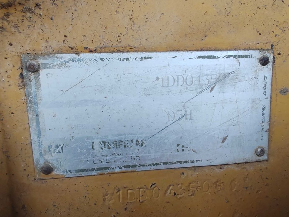 Dezmembrez Buldozer Caterpillar D5H
