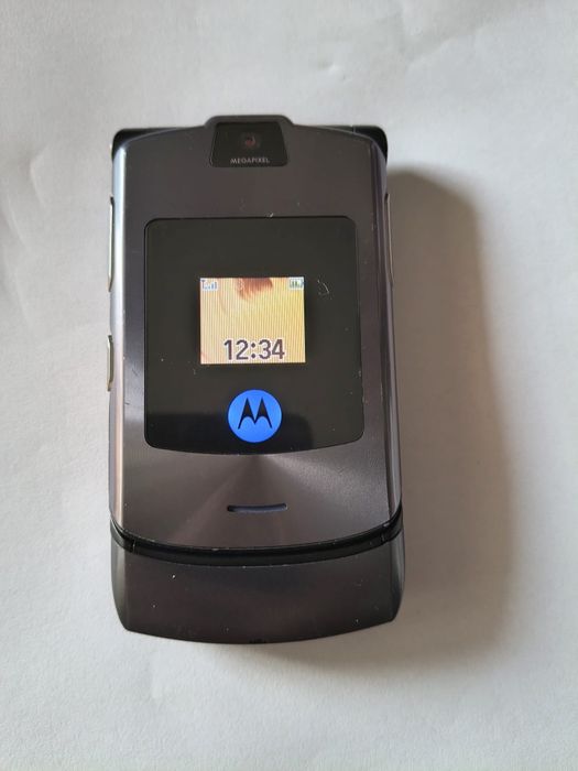 Motorola V3i ( decodat)