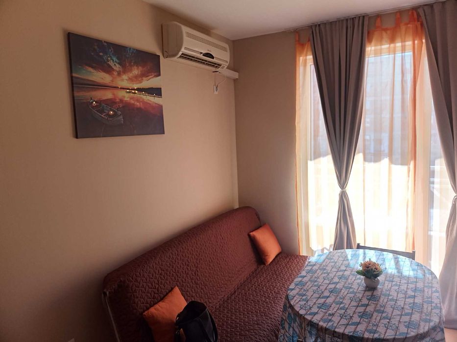 Дава се под наем Двустаен апартамент в к.к. Слънчев бряг - 40 кв.м за 298.86 € - Снимка #2