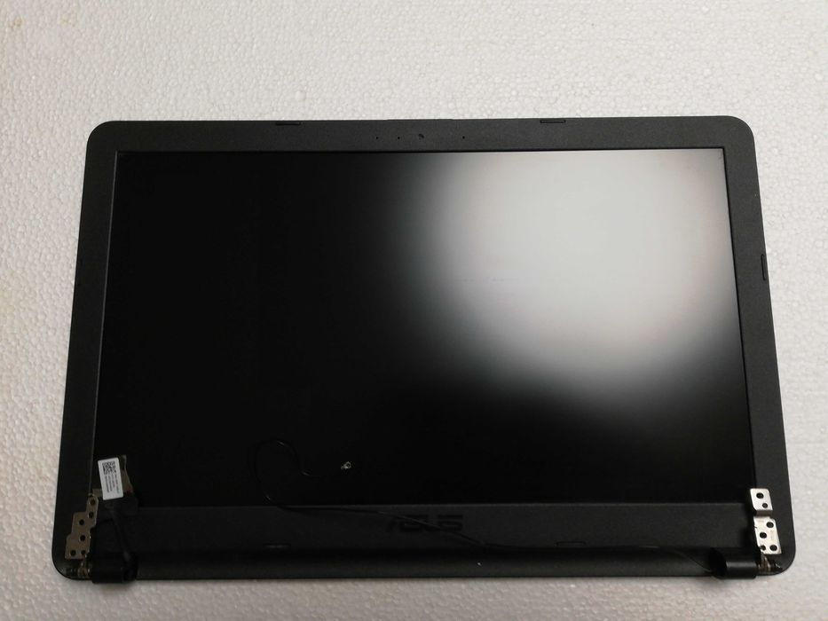 Display / матрица + кабел + панти за Asus X541U – работеща, без линии