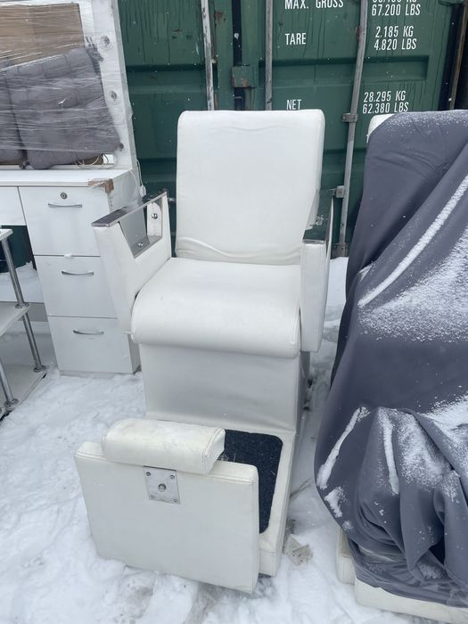 Мебель для салона крастоы