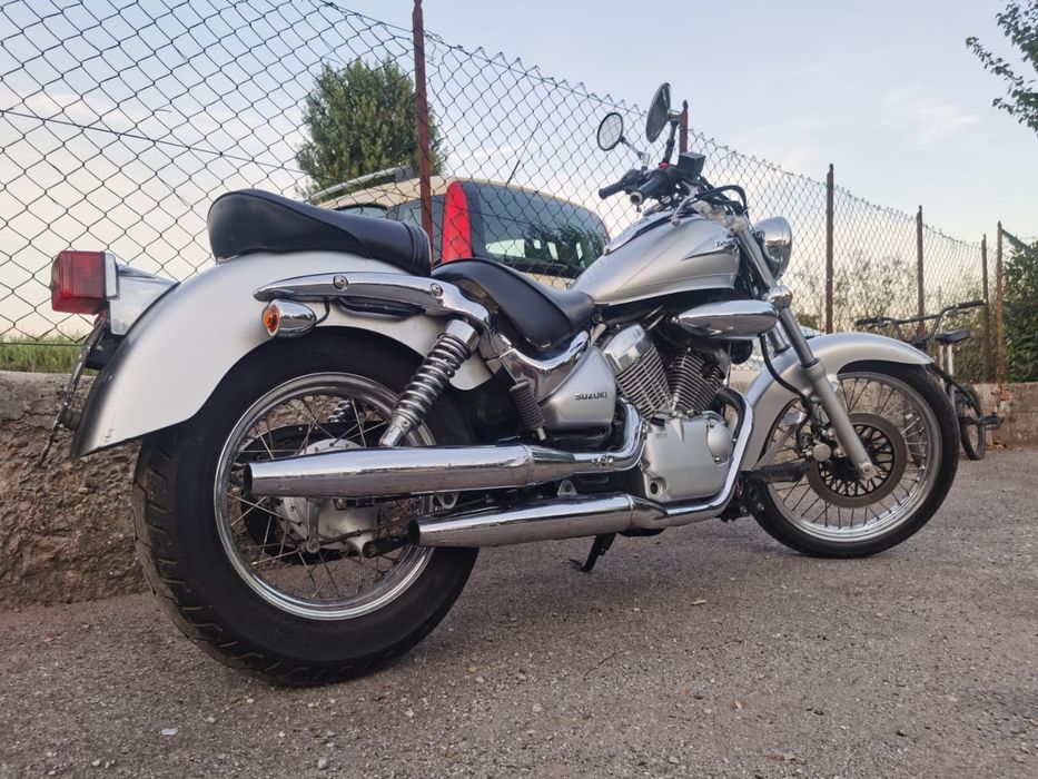 Suzuki Intruder LC