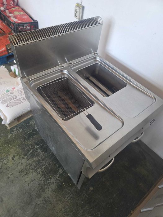 Friteuze profesional gaz si 380