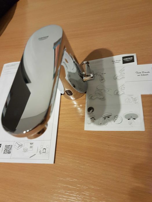 Baterie lavoar cu fotocelula, Grohe Professional Eurosmart CE 36327002