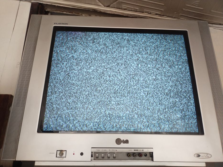 Продам телевизор LG