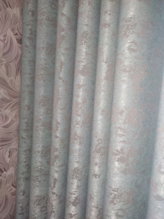 Продам шторы на люверсах