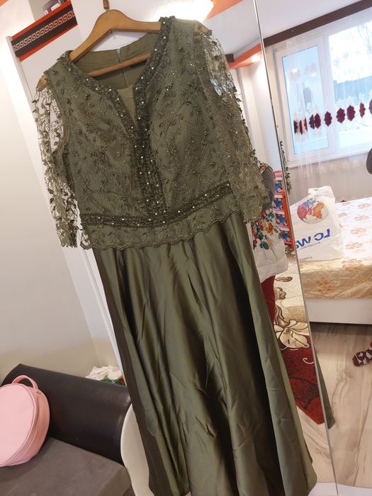 Официална рокля !