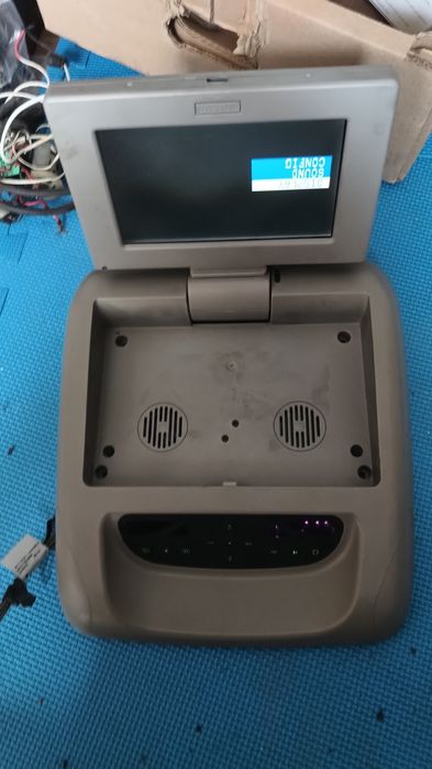 Монитор за автомобил