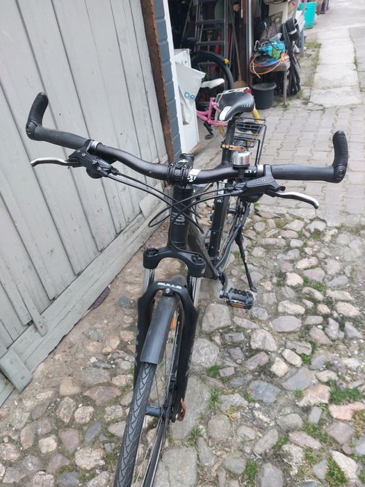 Vând bicicleta de barbati