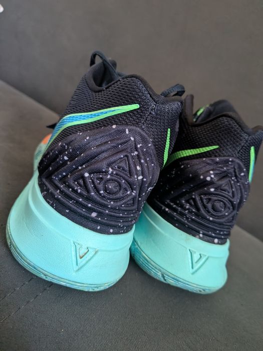 Nike Kyrie 5 UFO mărimea 45