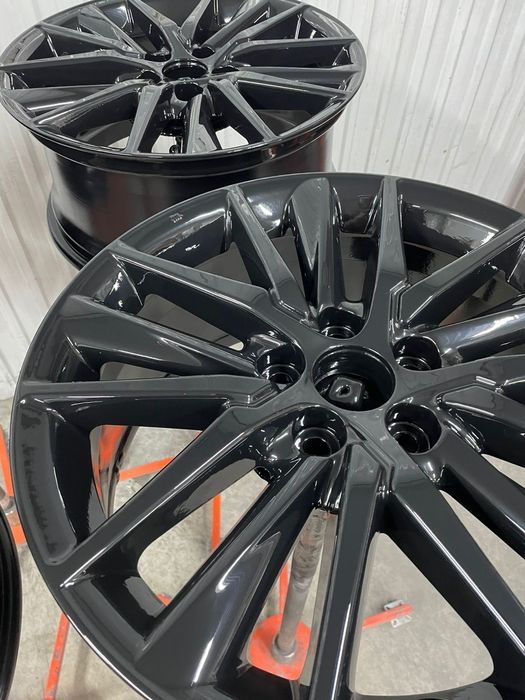 Камри 75 Оригинал R18