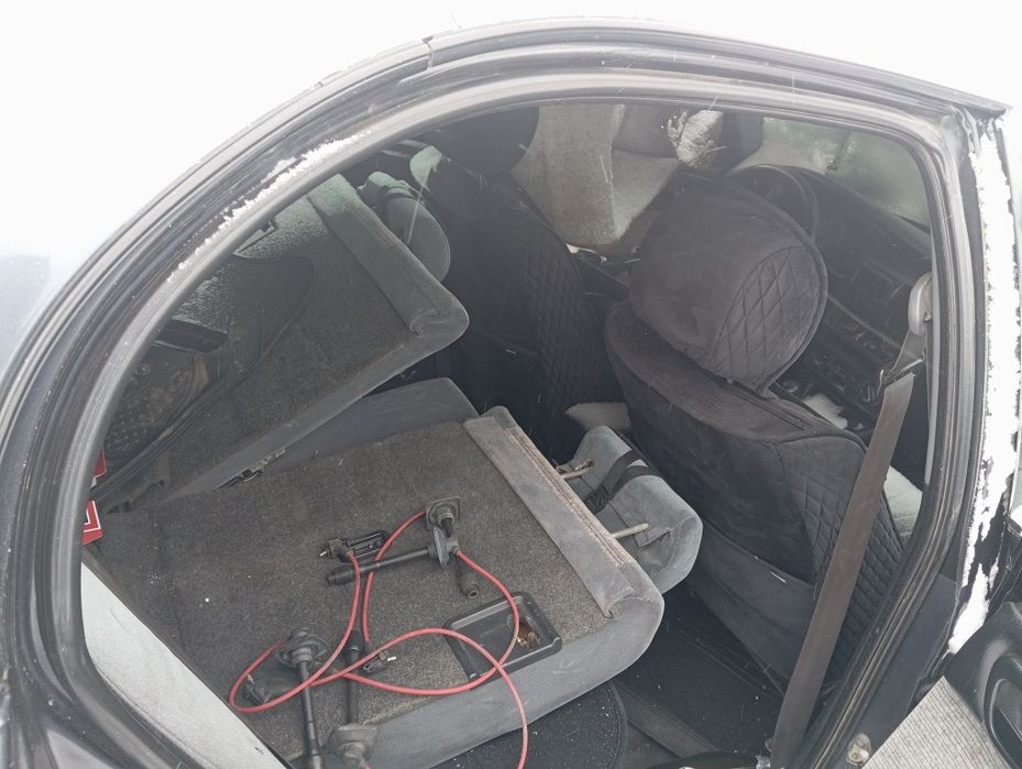 Продам Тойота карина е на запчасти