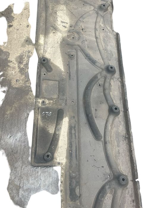 Scut Sub Caroserie Stanga Mercedes-Benz E-Class W212 2009 -> 2.2 E 250