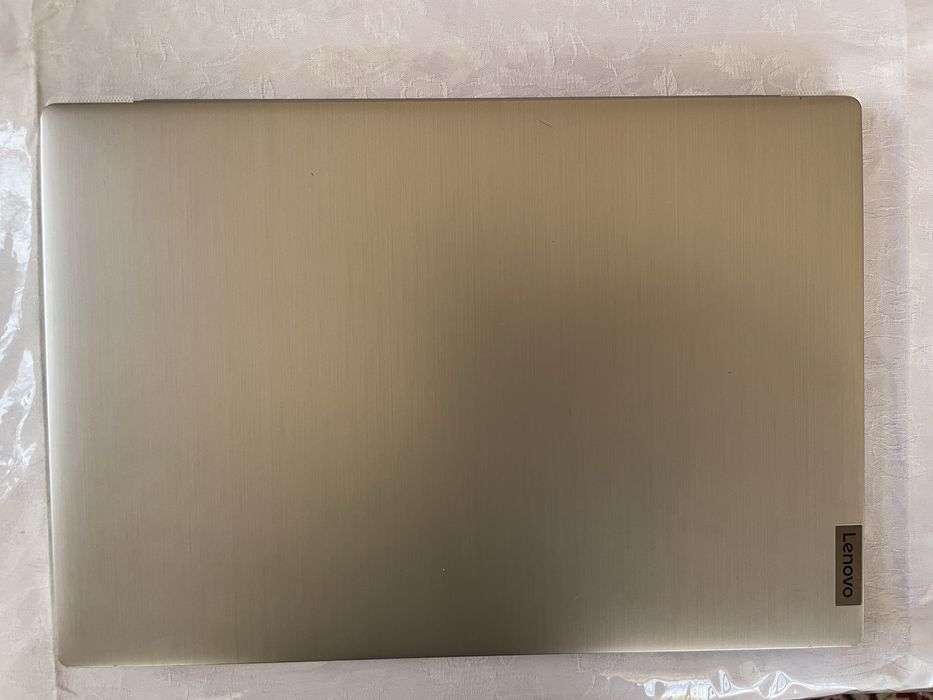 Lenovo ideapad 3