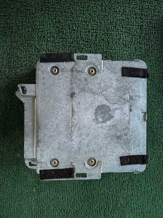 двг компютър ECU Bmw e36 1.8tds  kompakt 1990-2001г. #011S.