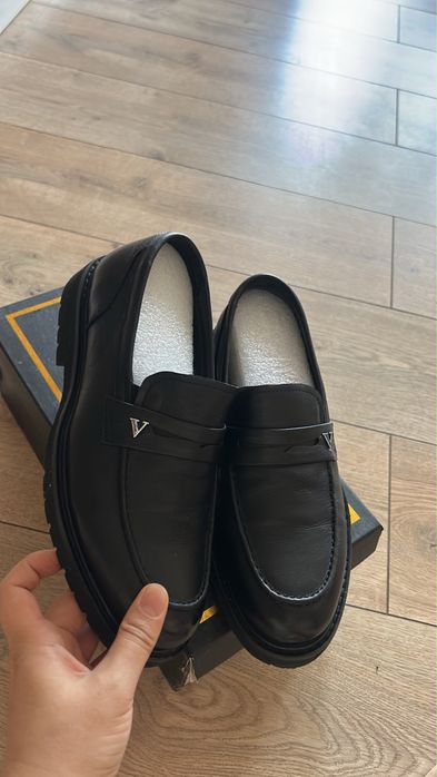 Продам мужские туфли