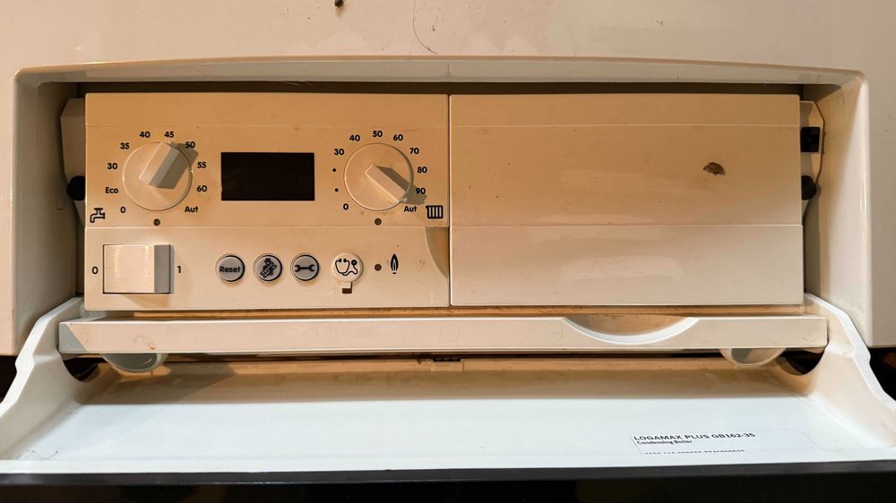 Centrala Buderus Logamax plus GB162-35 pentru piese