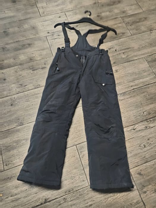 Pantaloni ski toate mărimile disponibile!se pot proba sau trimit colet