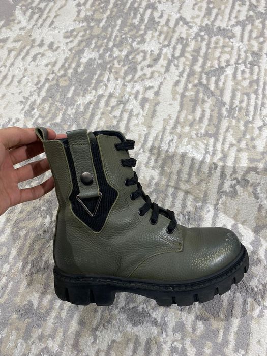 Қыстық аяқ киім .