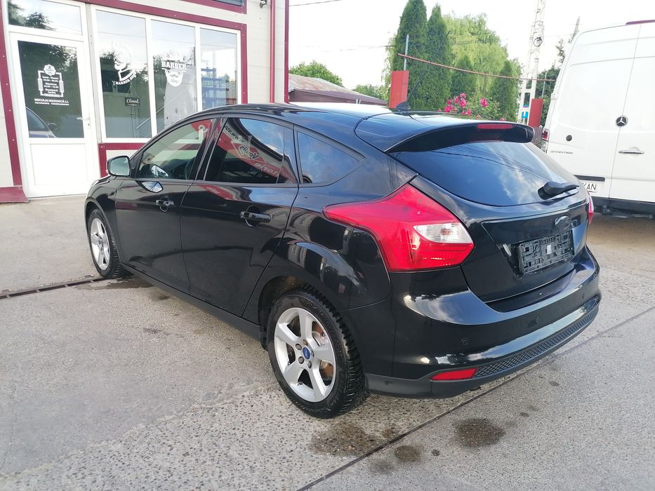 FORD Focus 2014 — imagine 5